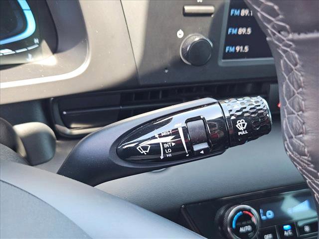 Used 2025 Hyundai Elantra Sport FWD image 16