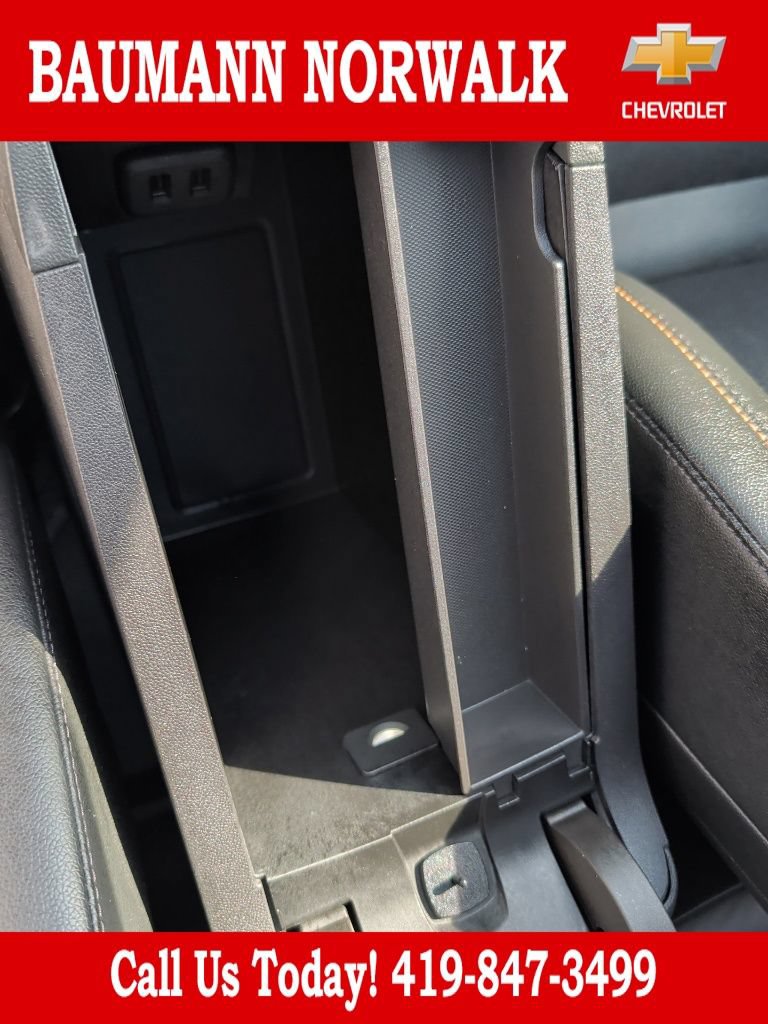 Used 2023 Chevrolet Equinox Premier FWD image 36