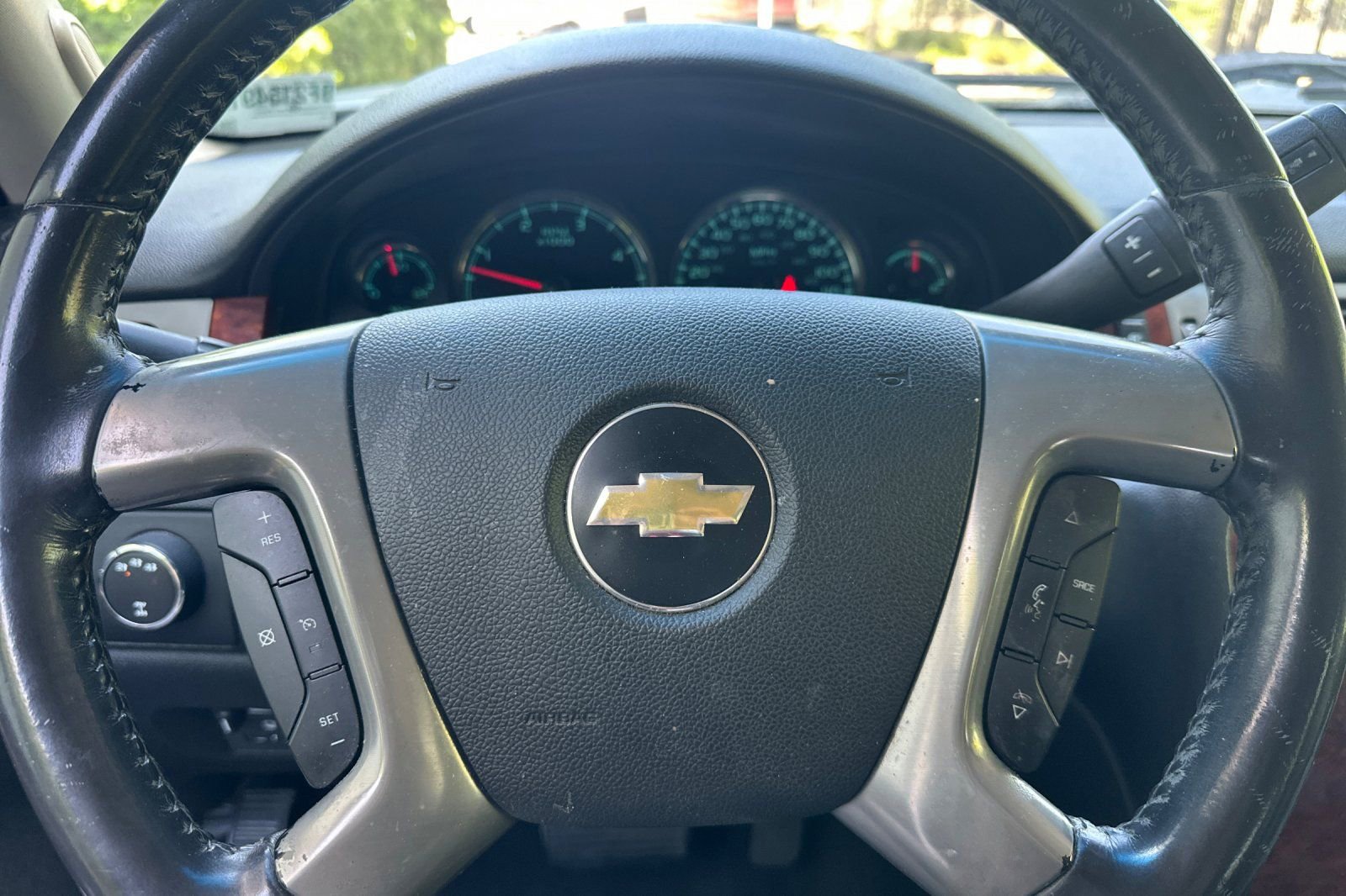 Used 2011 Chevrolet Silverado 2500 LTZ w/ LTZ Plus Package image 32