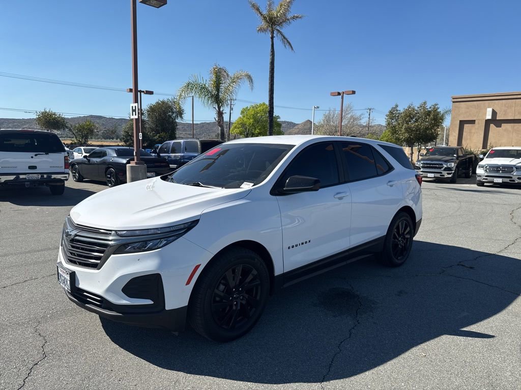 Used 2024 Chevrolet Equinox LS w/ LS Convenience Package image 4