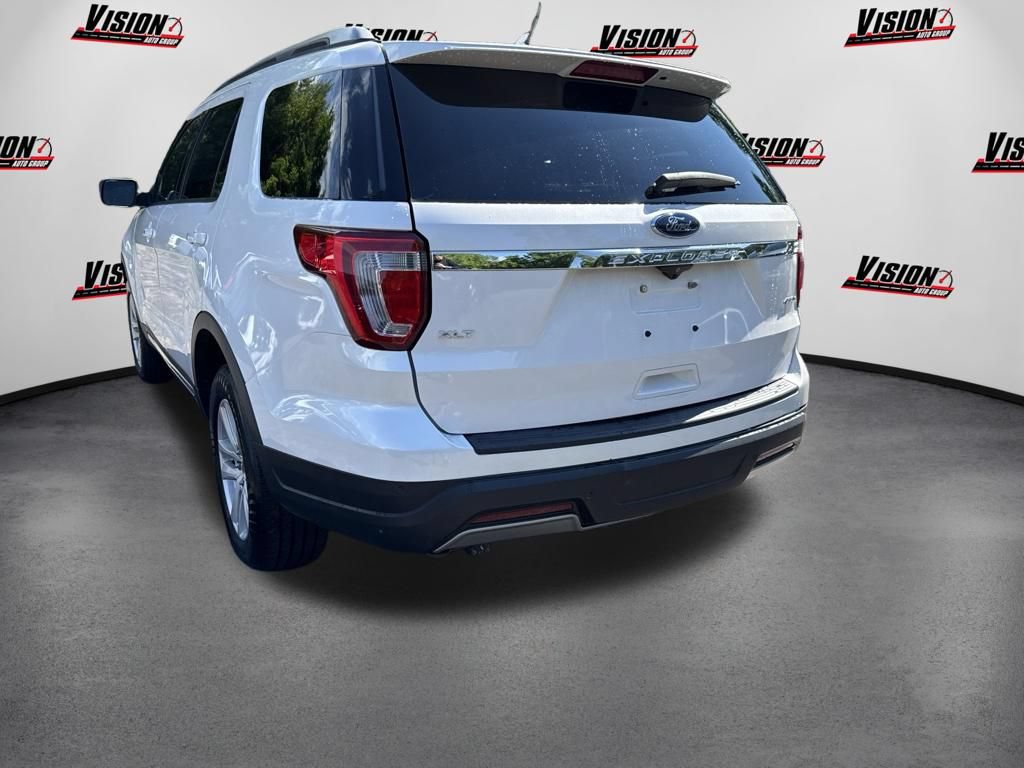 Used 2019 Ford Explorer XLT w/ Equipment Group 202A AWD/4WD image 7