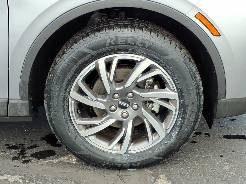 Certified 2024 Lincoln Corsair AWD w/ Equipment Group 101A image 9