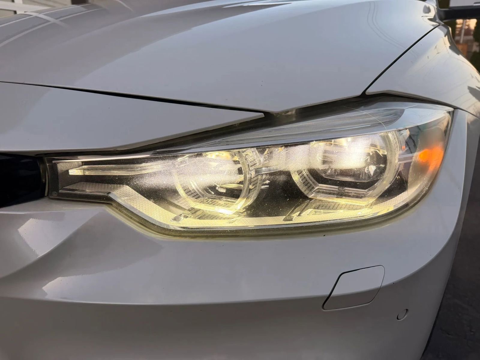 Used 2017 BMW 340i Sedan w/ Technology Package image 9