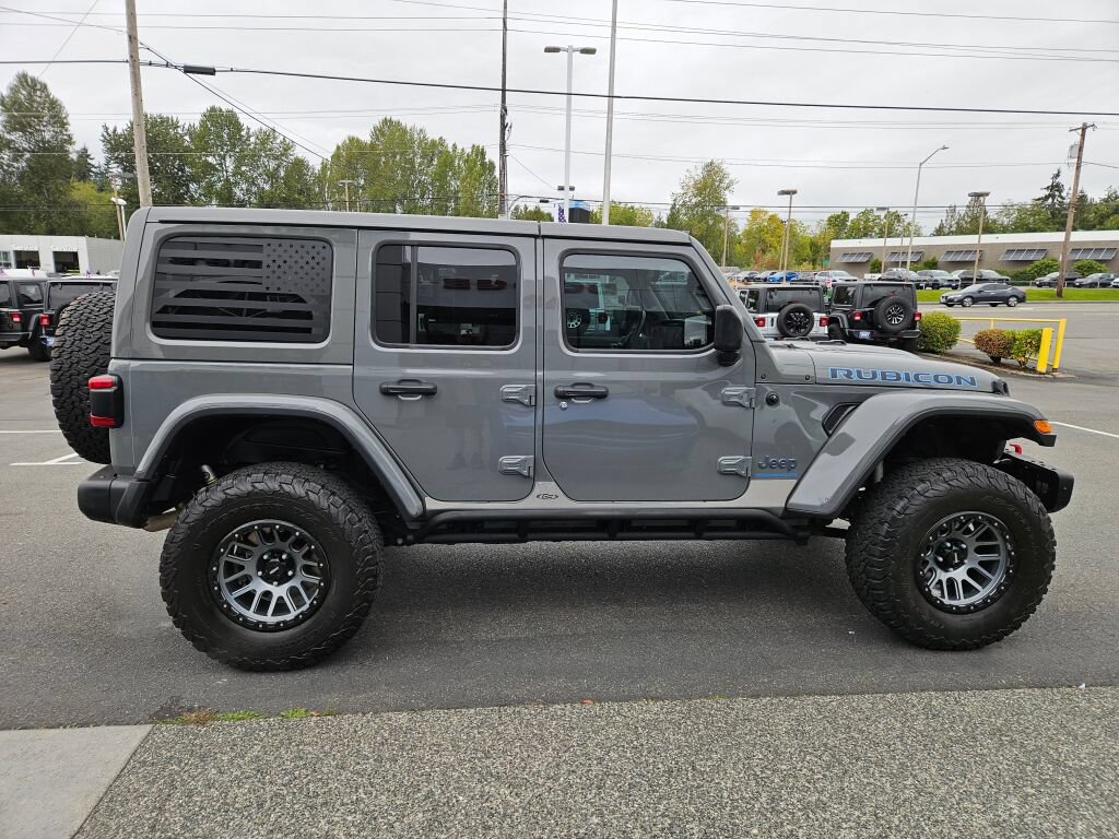 Used 2023 Jeep Wrangler Unlimited Rubicon 4xe w/ Steel Bumper Group AWD/4WD image 6