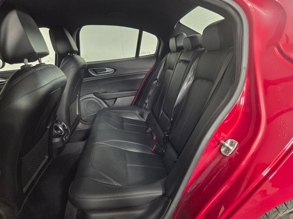 Used 2024 Alfa Romeo Giulia Sprint RWD image 23