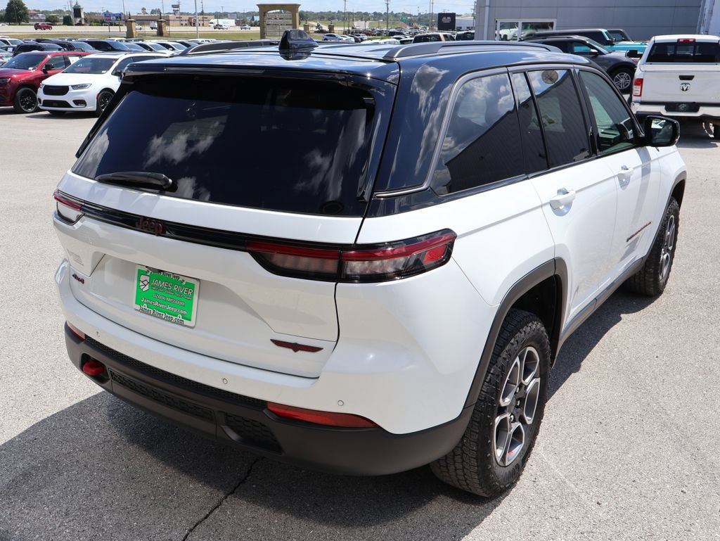 Used 2022 Jeep Grand Cherokee Trailhawk AWD/4WD image 5
