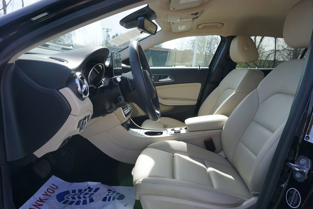 Used 2019 Mercedes-Benz GLA 250 4MATIC image 10