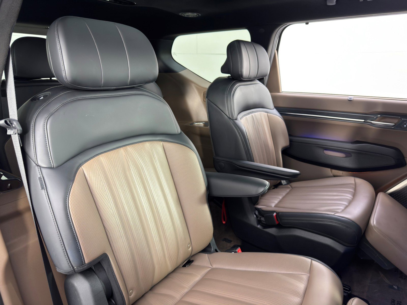 Used 2024 Kia EV9 GT-Line image 42