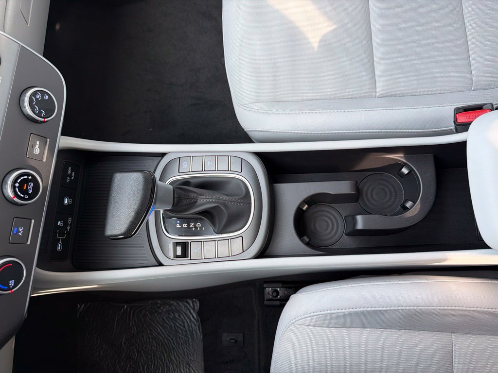 New 2026 Hyundai Kona SE AWD/4WD image 16