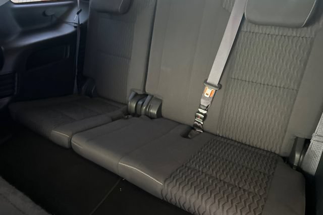 Used 2015 GMC Yukon SLE w/ Convenience Package RWD image 15