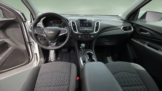 Used 2024 Chevrolet Equinox LT FWD image 16