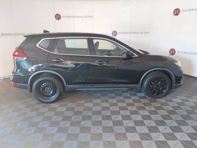 Used 2018 Nissan Rogue S AWD/4WD image 4