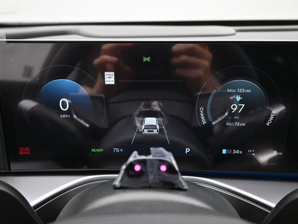 New 2026 Hyundai Ioniq 9 SEL image 9