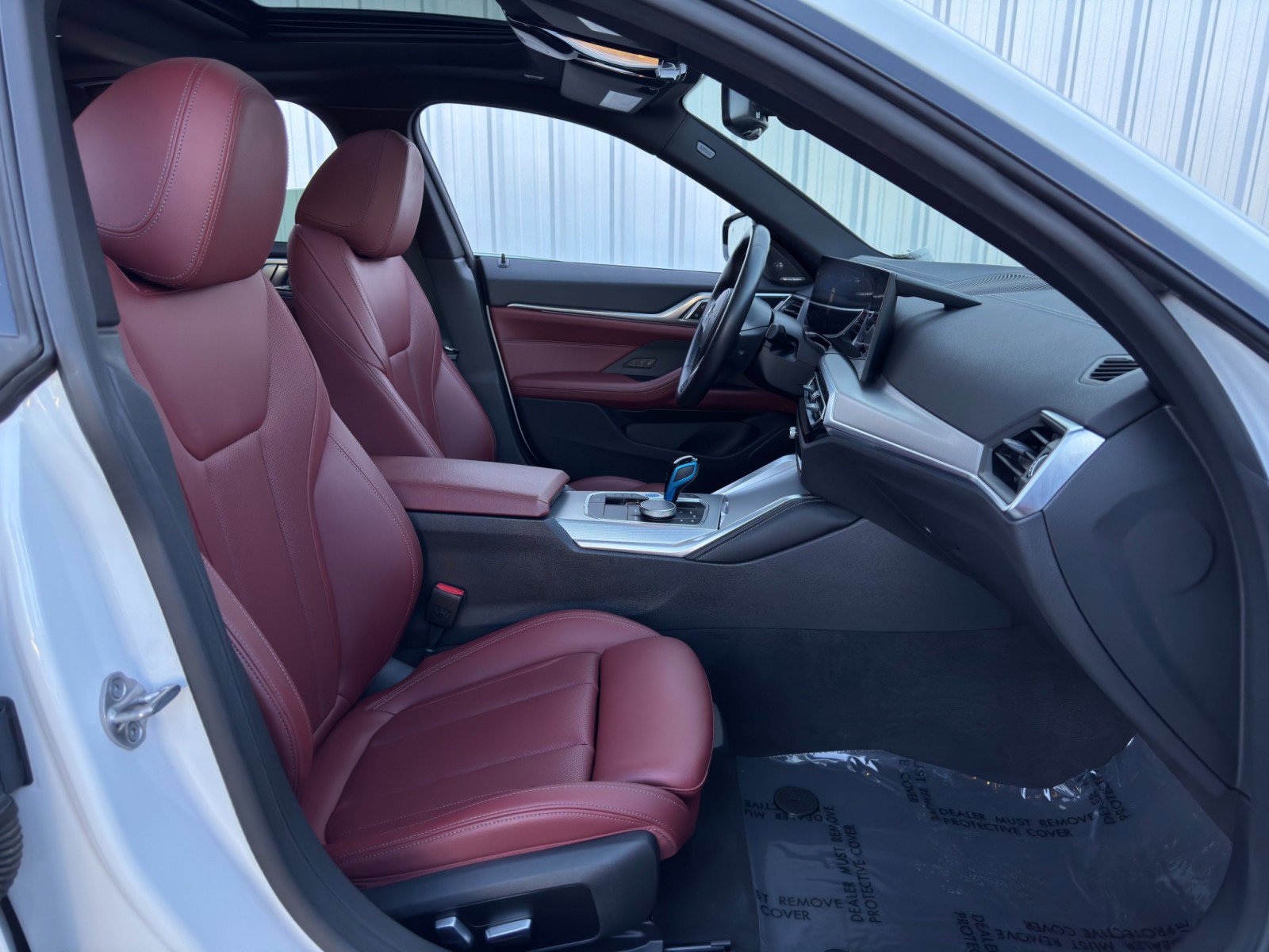 Used 2022 BMW i4 eDrive40 w/ M Sport Package image 16