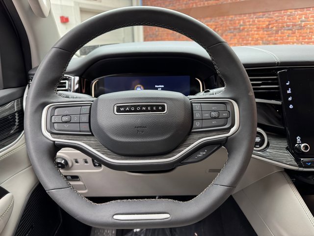 Used 2022 Jeep Wagoneer Series II image 14