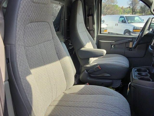 New 2026 Chevrolet Express 2500 Extended w/ Communications Package RWD image 24