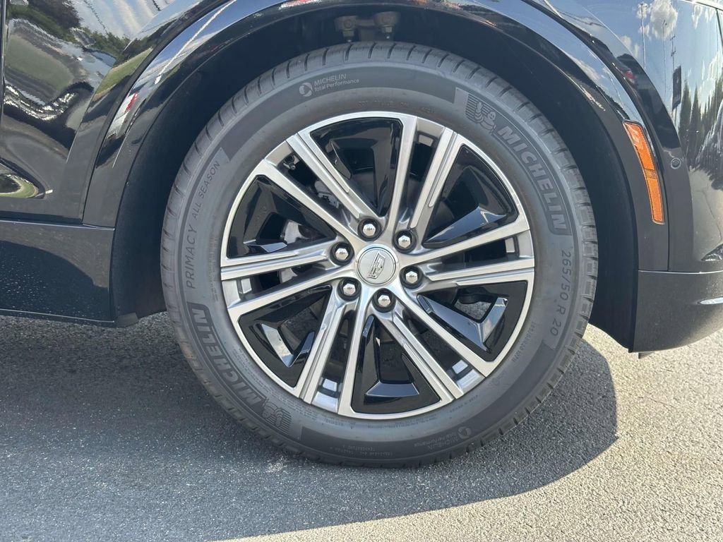 New 2025 Cadillac Lyriq Luxury image 7