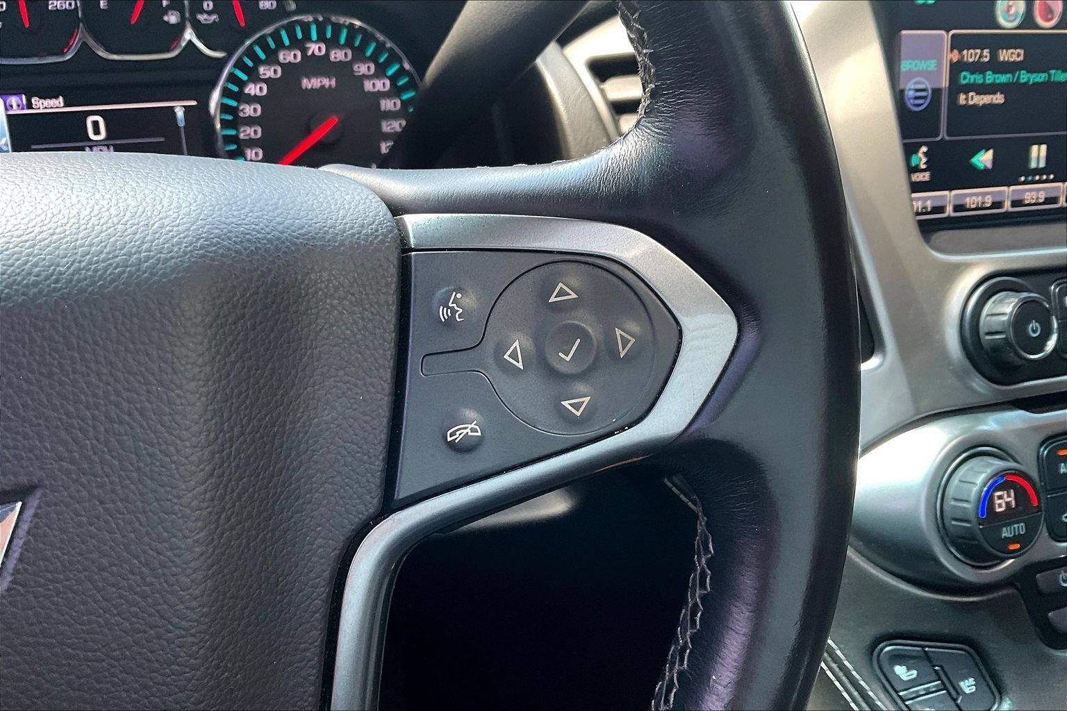 Used 2015 Chevrolet Suburban LTZ AWD/4WD image 12
