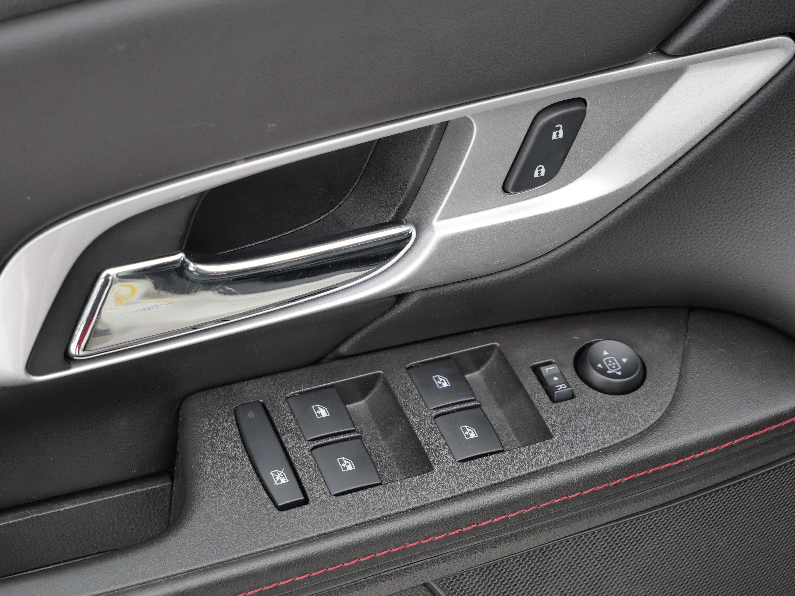 Used 2014 GMC Terrain SLT w/ Safety Package image 17