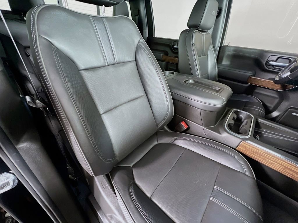 Certified 2022 Chevrolet Silverado 2500 High Country w/ LPO, Dark Essentials Package image 30