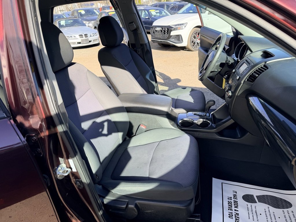 Used 2013 Kia Sorento LX w/ Convenience Pkg image 22