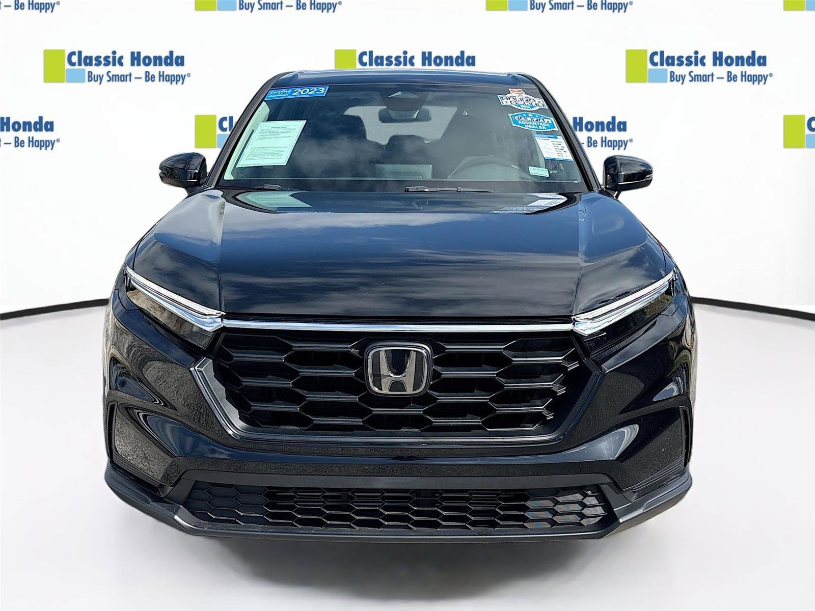 Used 2023 Honda CR-V LX image 2