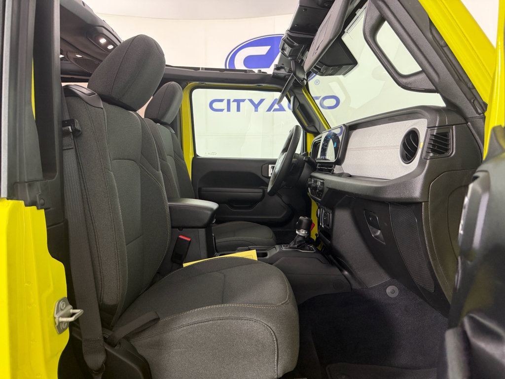 Used 2024 Jeep Wrangler Sport S image 11