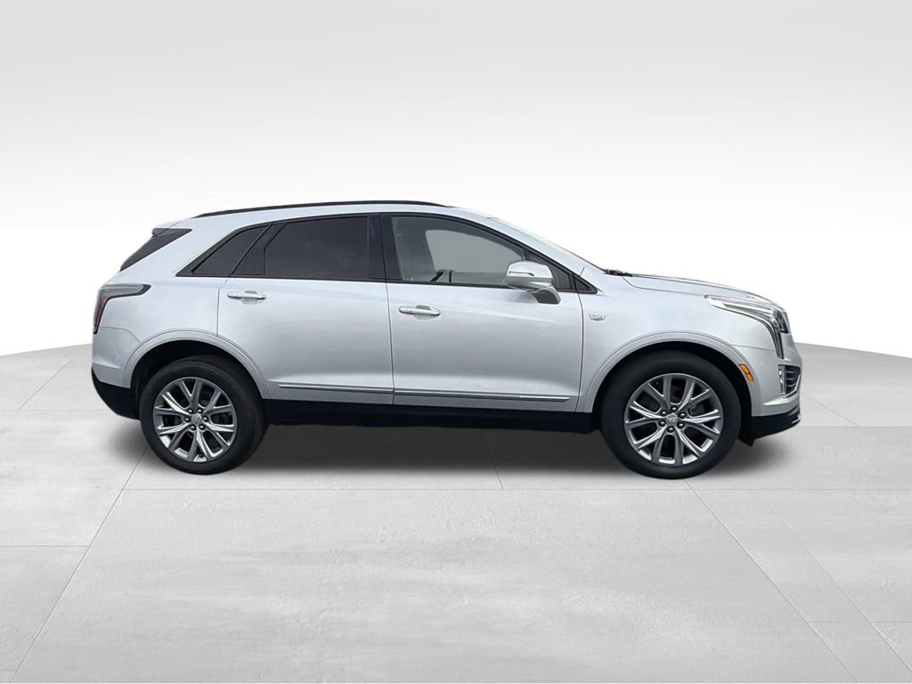 Used 2020 Cadillac XT5 Sportv image 2
