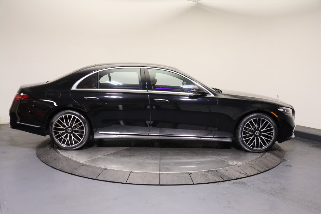 Certified 2023 Mercedes-Benz S 580 4MATIC Sedan image 8