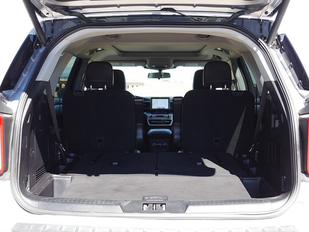 Used 2020 Ford Explorer XLT w/ Equipment Group 202A AWD/4WD image 55