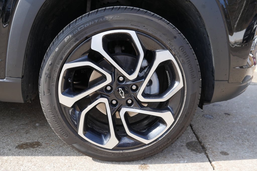 Used 2025 Chevrolet Trax RS image 31