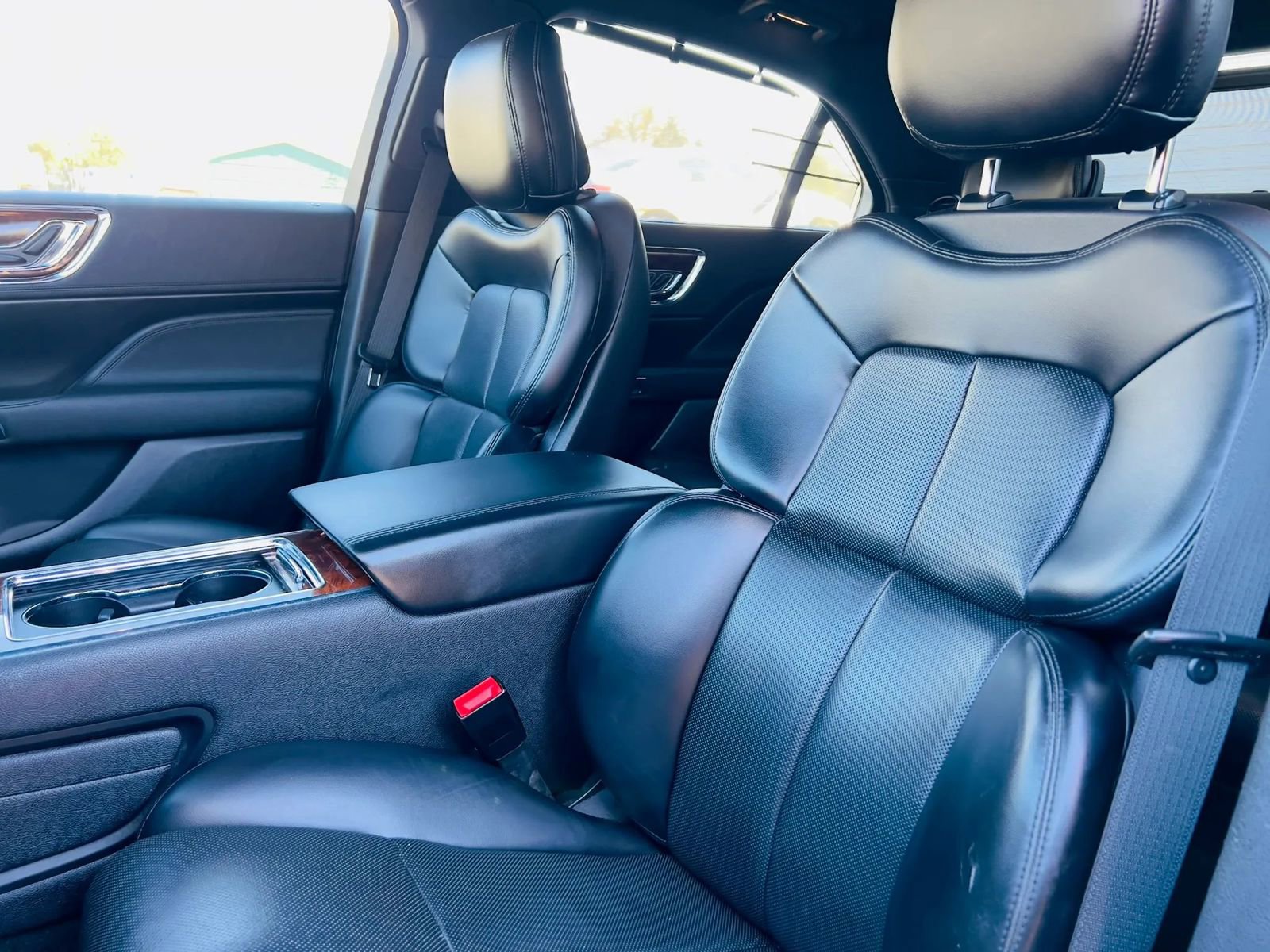 Used 2019 Lincoln Continental AWD w/ Equipment Group 500A image 33