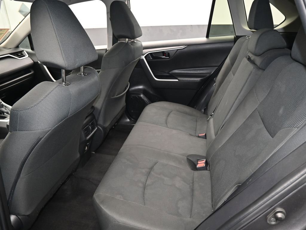 Used 2023 Toyota RAV4 LE image 31