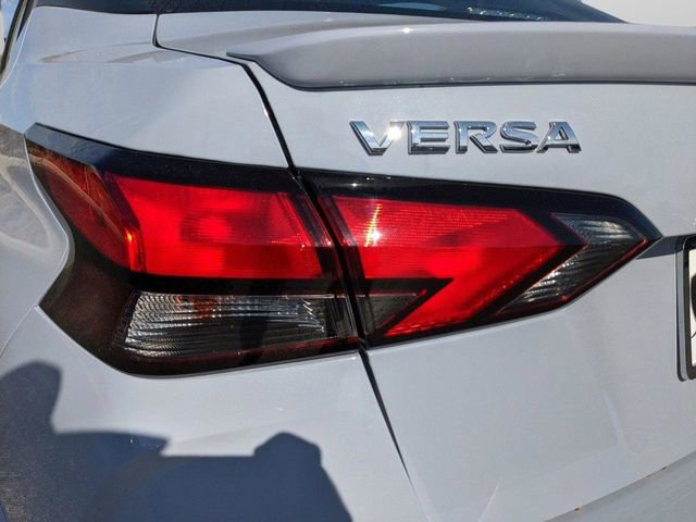 New 2025 Nissan Versa SR w/ Trunk Package image 14