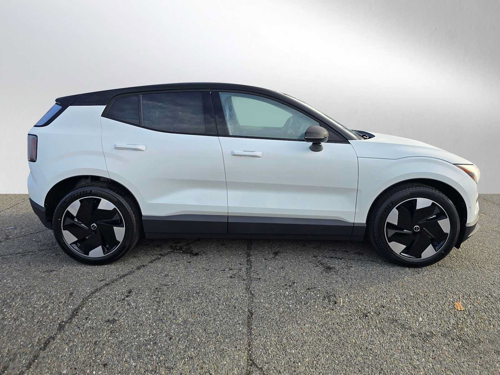New 2026 Volvo EX30 Ultra w/ Protection Package AWD/4WD image 2