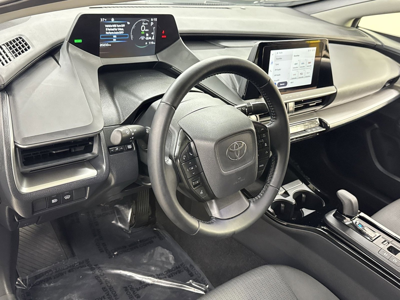 Used 2025 Toyota Prius LE image 7