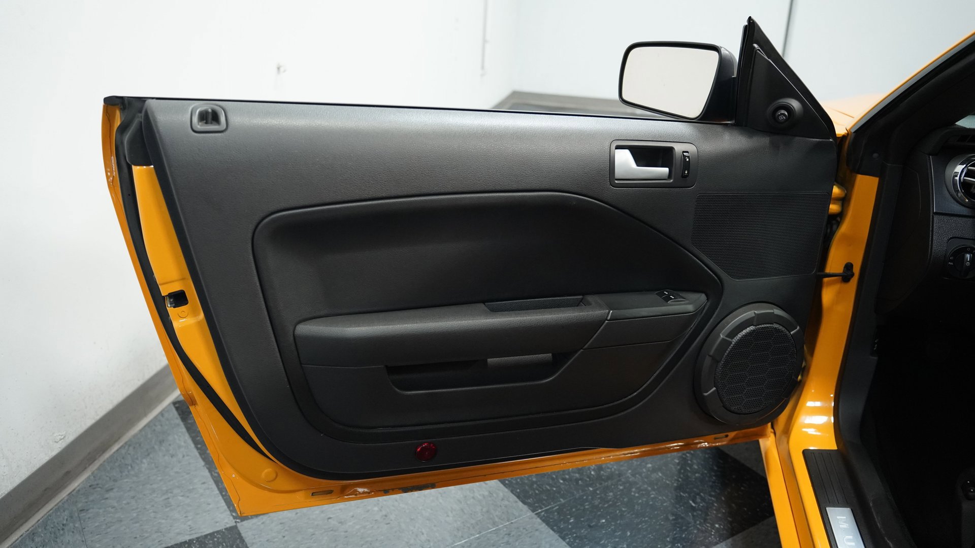 Used 2007 Ford Mustang GT image 32