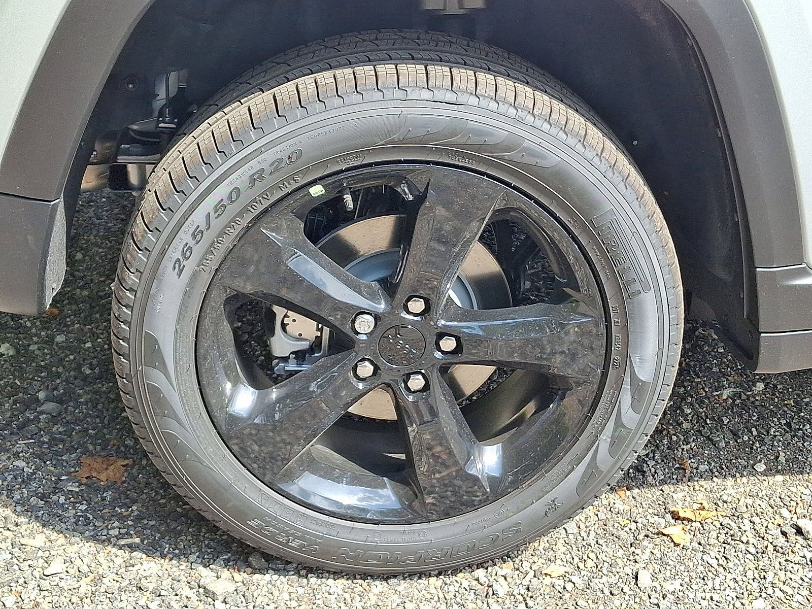 New 2025 Jeep Grand Cherokee Limited w/ Black Appearance Package image 5