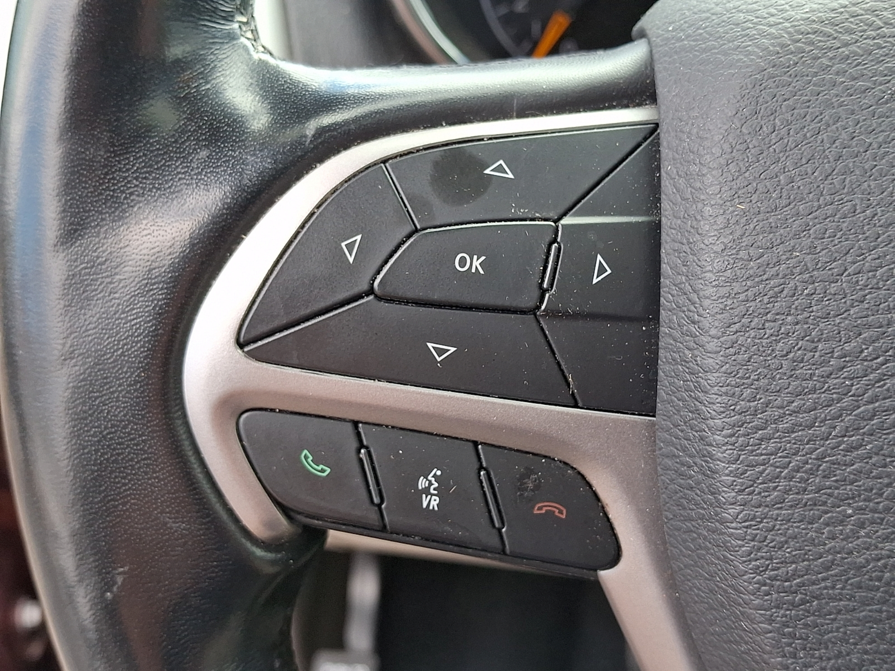 Certified 2021 Jeep Grand Cherokee Limited w/ Premium Lighting Group AWD/4WD image 19