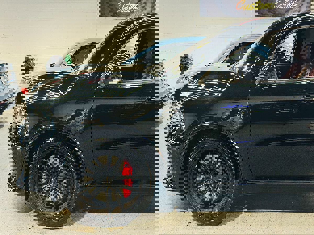 Used 2021 Dodge Durango SRT Hellcat w/ Technology Group image 10