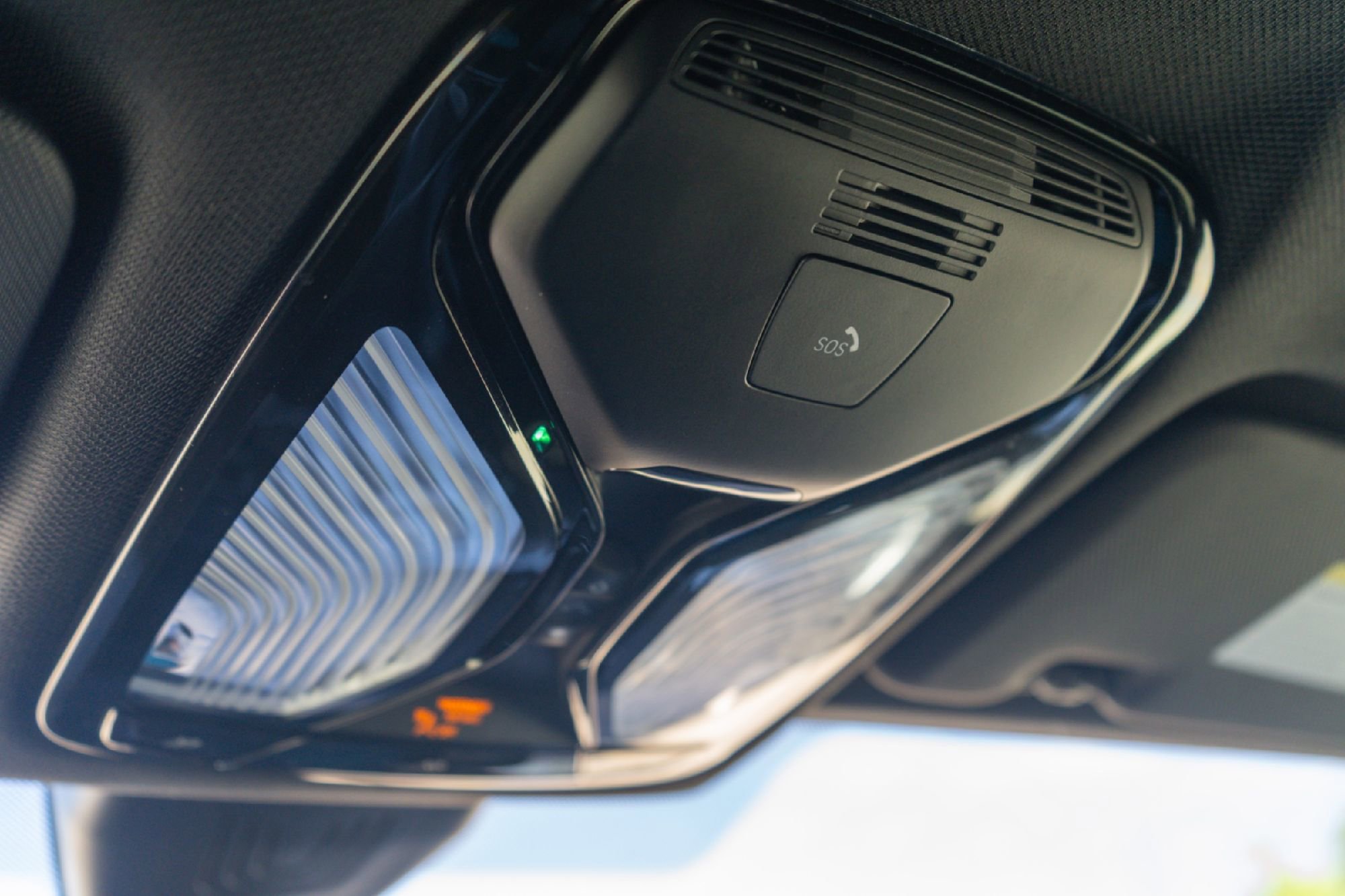 Used 2022 BMW X6 xDrive40i w/ Premium Package image 19