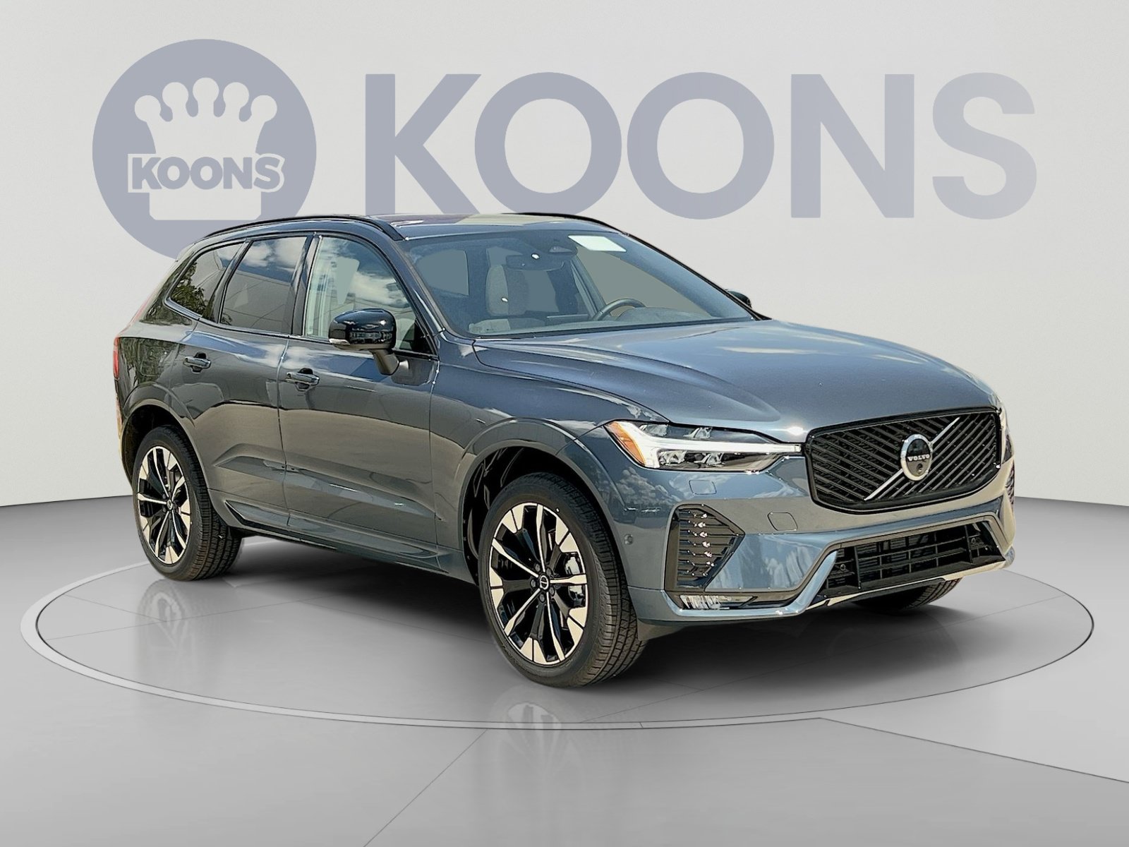 New 2026 Volvo XC60 B5 Plus w/ Protection Package Premier AWD/4WD image 18