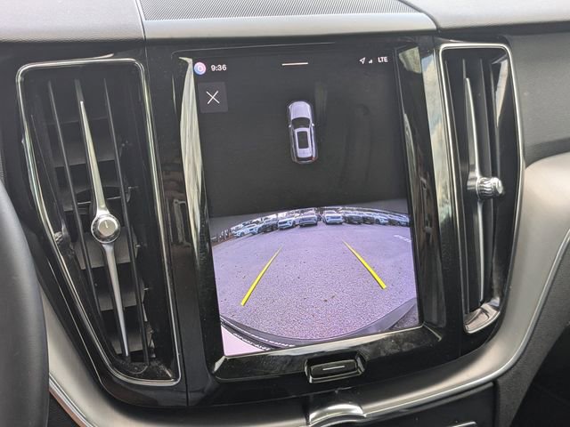 Used 2023 Volvo XC60 B5 Core image 28