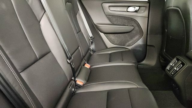 New 2026 Volvo XC40 B5 Core w/ Climate Package AWD/4WD image 31