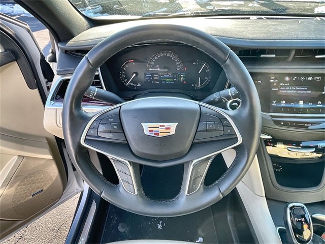 Certified 2018 Cadillac XT5 Premium Luxury image 11