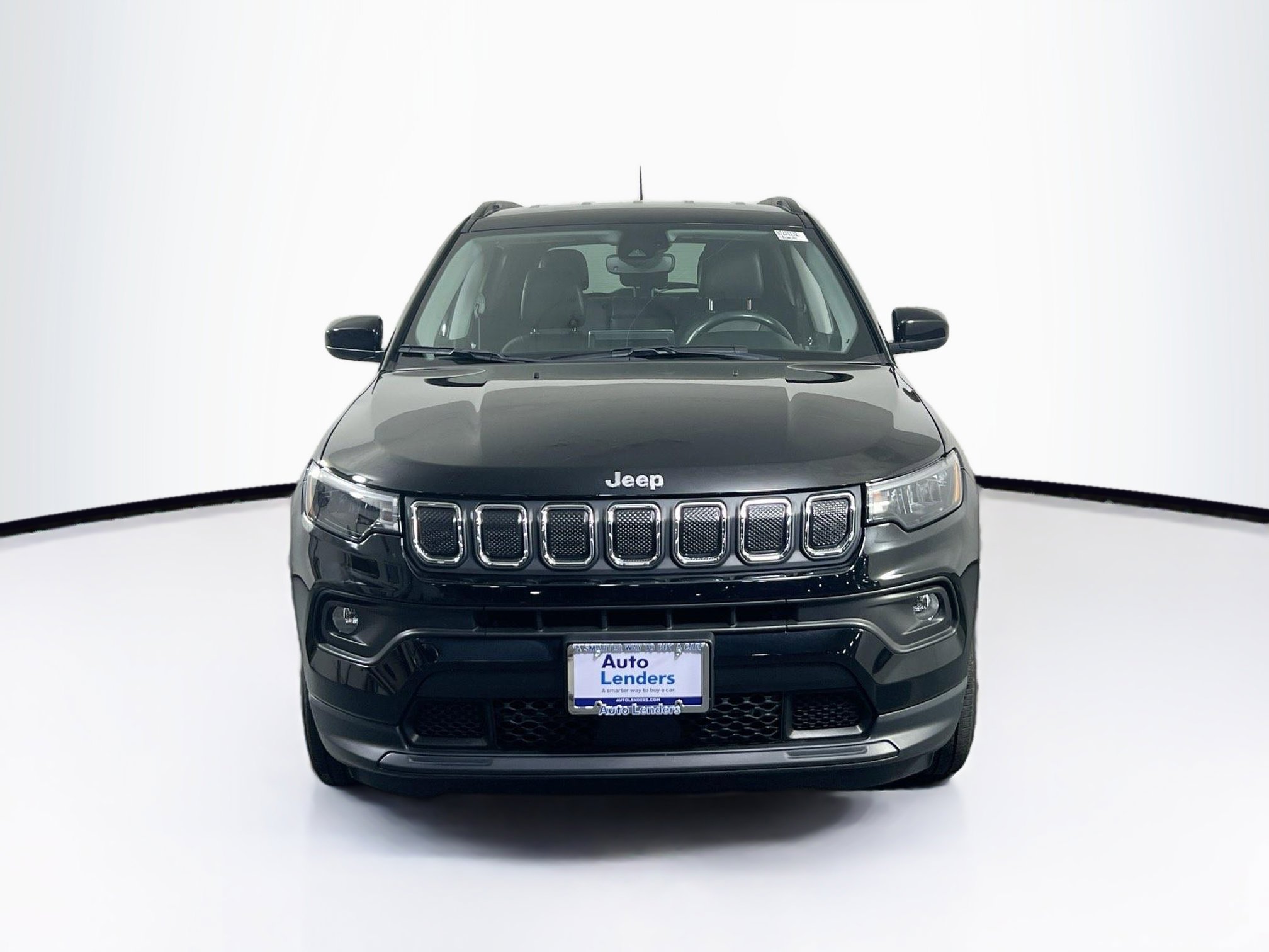 Used 2022 Jeep Compass Latitude image 2