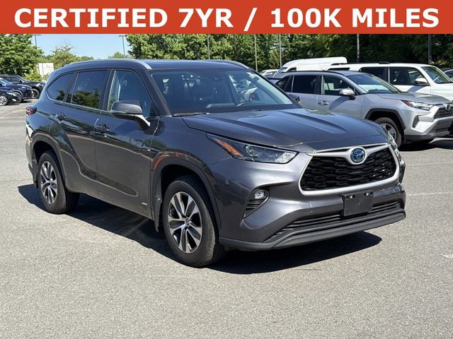 Used 2023 Toyota Highlander XLE AWD/4WD image 1