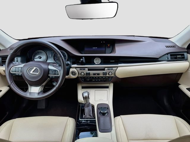 Used 2017 Lexus ES 350 w/ Accessory Package 2 FWD image 15