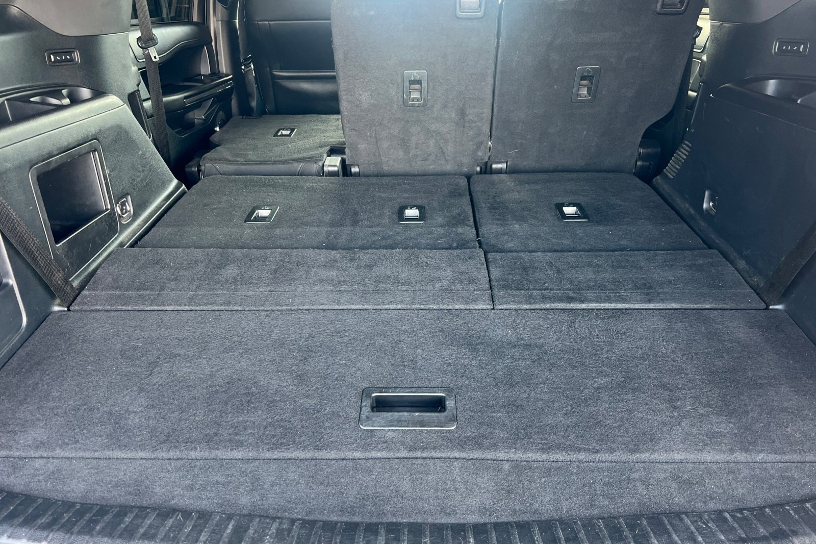 Used 2020 Ford Expedition XLT w/ Equipment Group 202A image 16