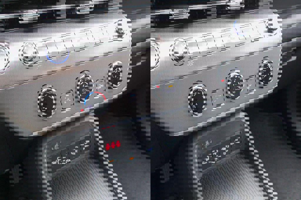 New 2026 Hyundai Kona SE image 18